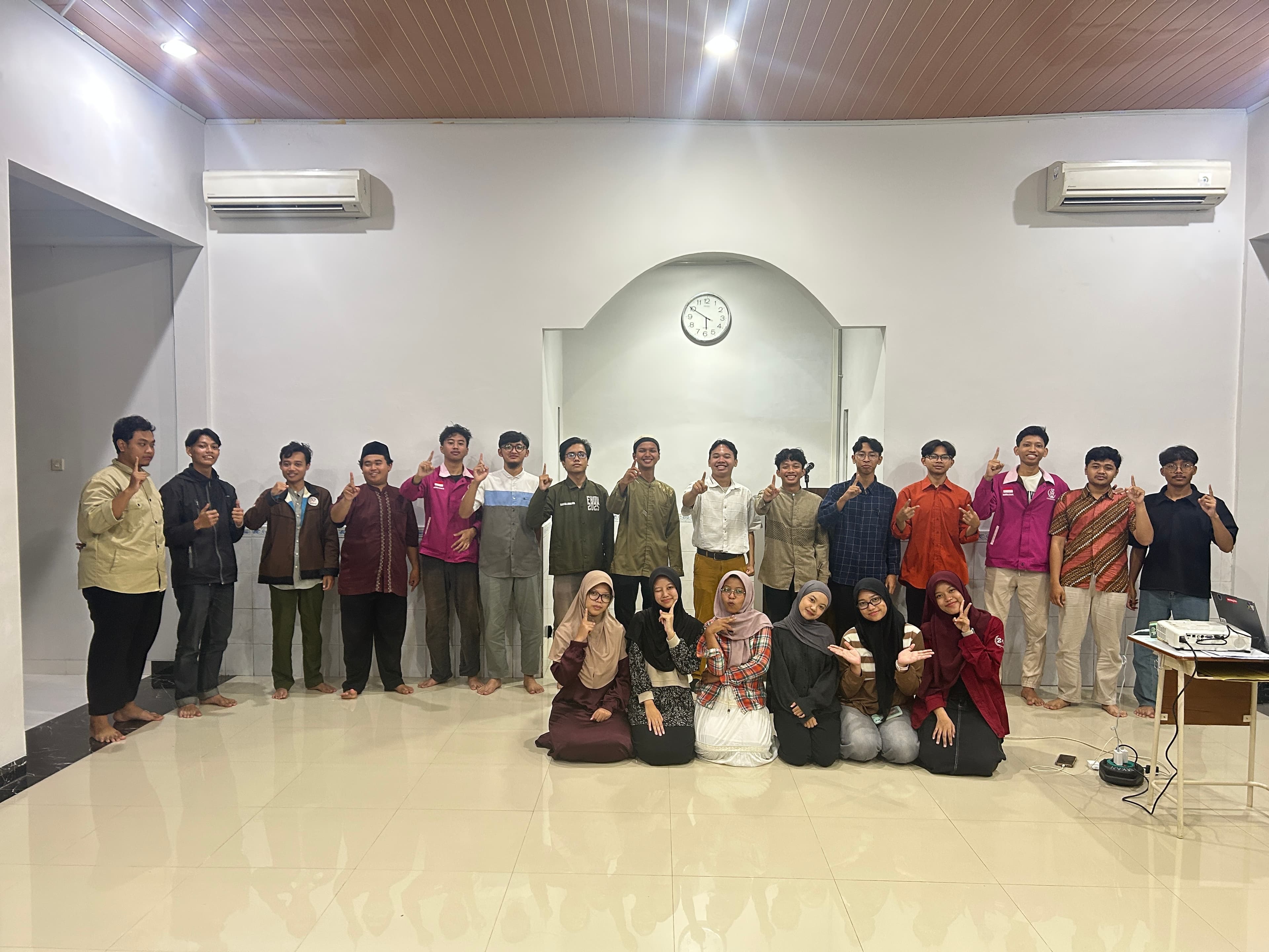 Recharge Iman (Pelatihan Kultum dan Khatib)